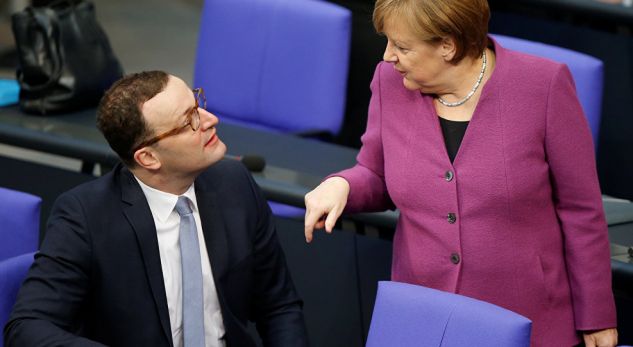 Merkel e bën ministër kundërshtarin e zëshëm të saj