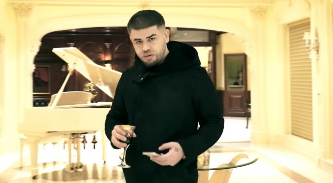 Noizy tregon pak nga ari që posedon