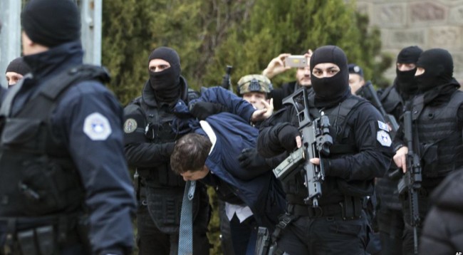 NATO lavdëroi Policinë e Kosovës për arrestimin e Gjuriqit – Reagon ashpër Daçiq