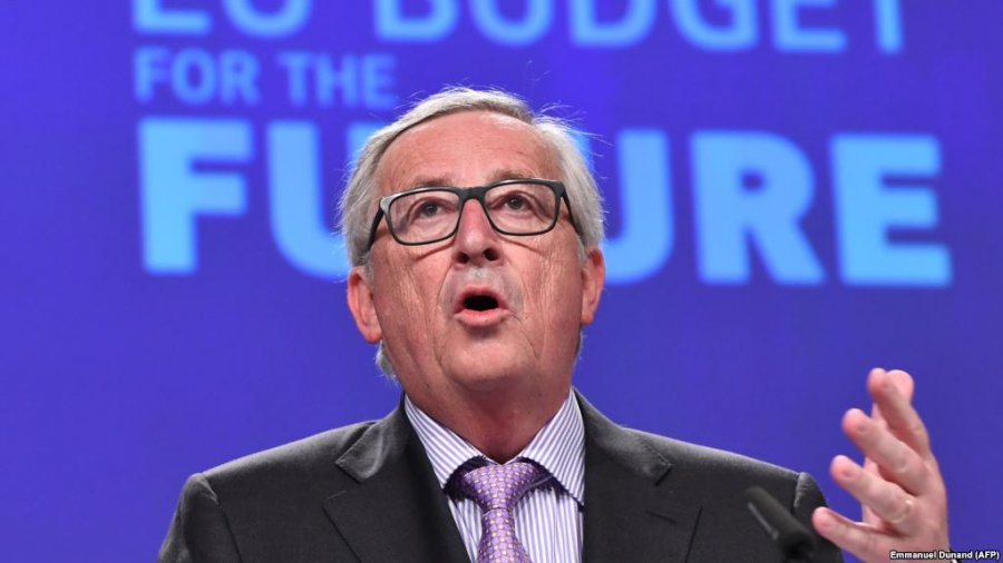 Juncker kërkon shtetësi belge për stafin britanik në BE