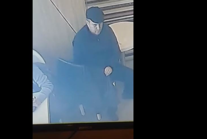 Kujdes, ky person mund të iu vjedhë kuletën nëse e takoni [Video]