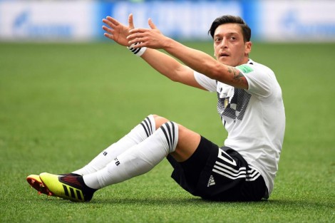 MATTHAUS: OZIL NUK E NDJEN FANELLËN GJERMANE