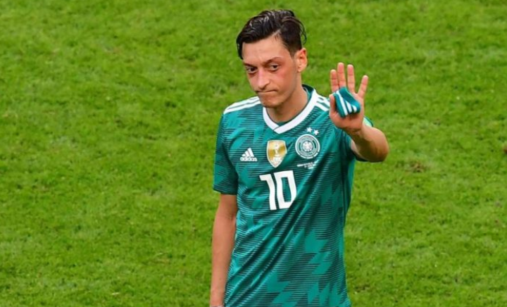 Ozil: Kur fitojmë më cilësojnë gjerman, kur humbasim më thonë emigrant