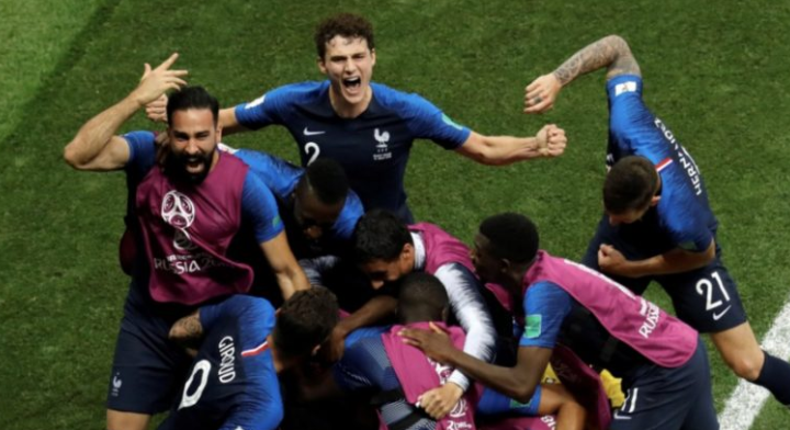 Gola, spektakël, emocion, Franca kampione e Botës (Video)