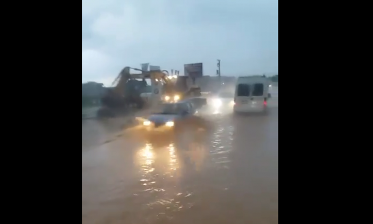 Uji vërshon Gadimen e Lipjanit (Video)