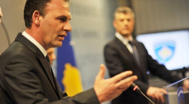 Sipas Limajt, a mund Thaçi ta udhëheqë dialogun Kosovë-Serbi?