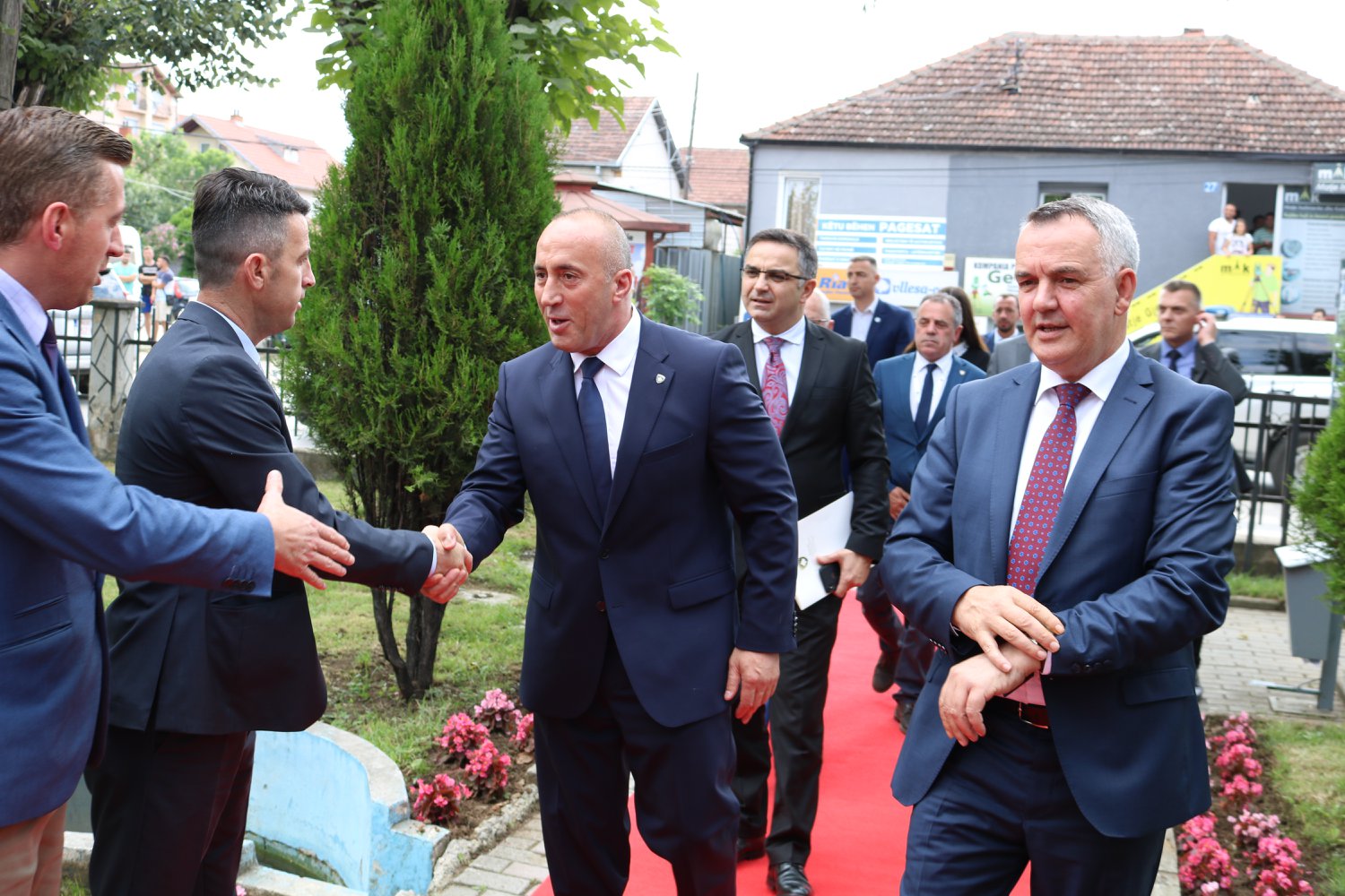 Haradinaj viziton komunën e Lipjanit