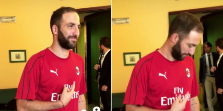 Pamje të Gonzalo Higuain me fanellën e Milanit gjatë testeve mjekësore (Foto/Video)