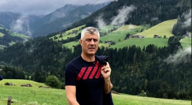 Thaçi shëtit në alpet austriake nuk tregon që atje ndodhet edhe Vuçiq