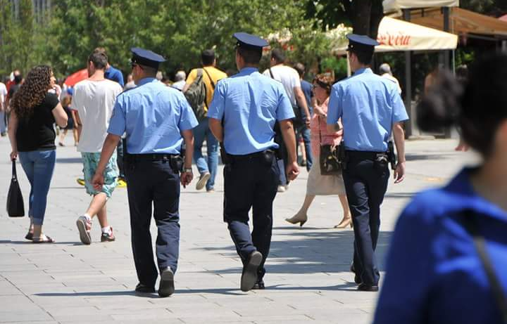 Shkuan në kafene, 7 policëve iu hiqet meditja!