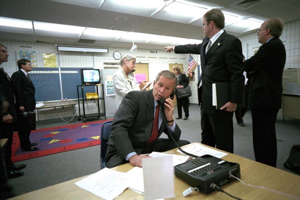Fotografi të rralla, si reagonte Bush në 11 shtatorin e kobshëm