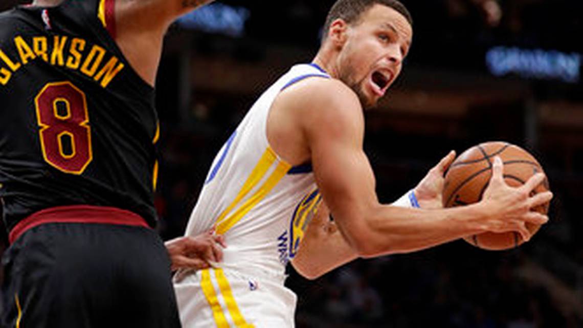 Curry shkëlqen me 42 pikë në triumfin e Warriors ndaj Cavaliers