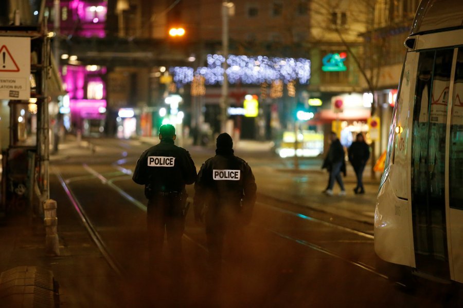 Dy të vrarë dhe 11 të plagosur në Strasburg