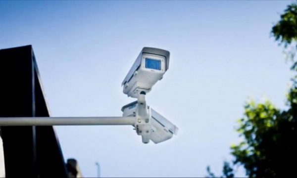 Vazhdon instalimi i kamerave për rritjen e sigurisë në shkolla