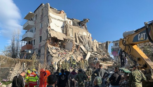 Emrat e 23 shqipëtarëve që u shuan nga tërmeti
