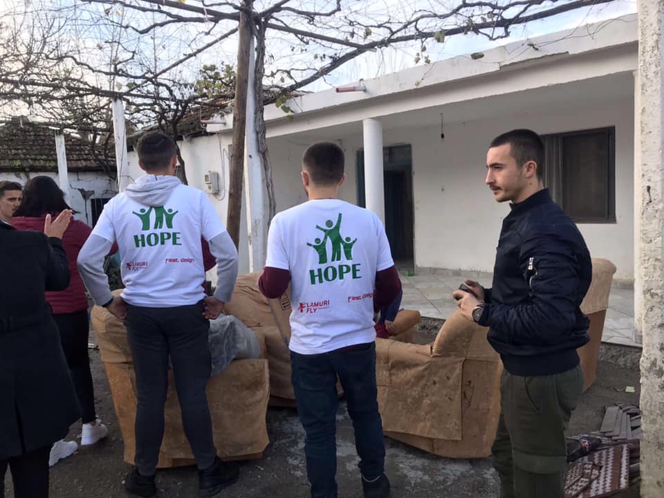 ”Hope Lipjan”, organizata rinore ndihmon 300 familje në Laç
