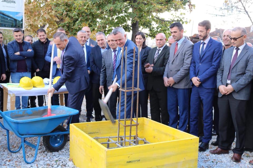 Vihet gurthemeli i objektit të ri të Komunës së Lipjanit