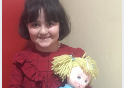 Vajza 9-vjeçare nga Shtimja jep për Shqipërinë dhuratën e vet më të çmueshme, kukullën