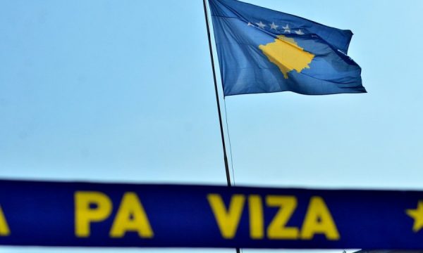 Kushtet që duhet t’i plotësojë Kosova për heqjen e vizave