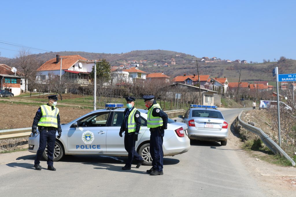 Ora policore – Lipjani ‘blindohet’ nga Policia – VIDEO