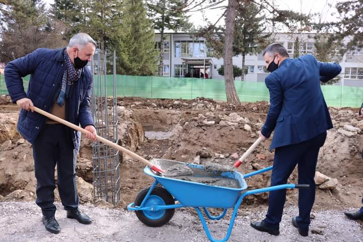 Vendoset gurëthemeli për ndërtimin e shkollës së mesme në Gadime