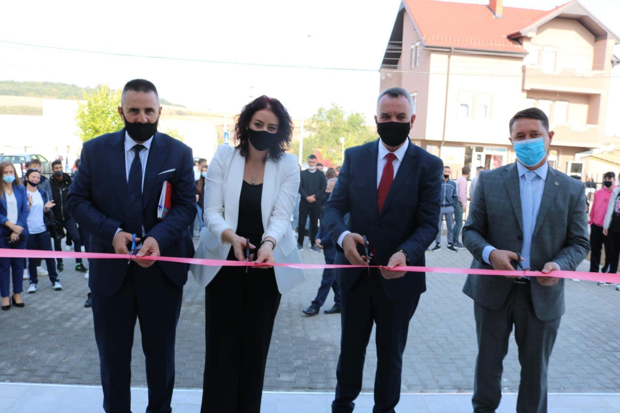 Përurohet objekti i ri shkollor në Gadime