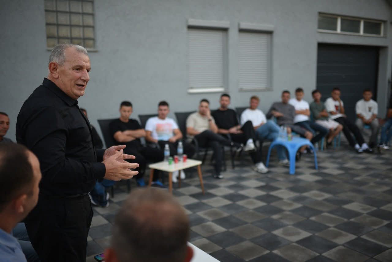 Mbështetje e madhe nga Lagjja e Akllapit për Shukri Bujën